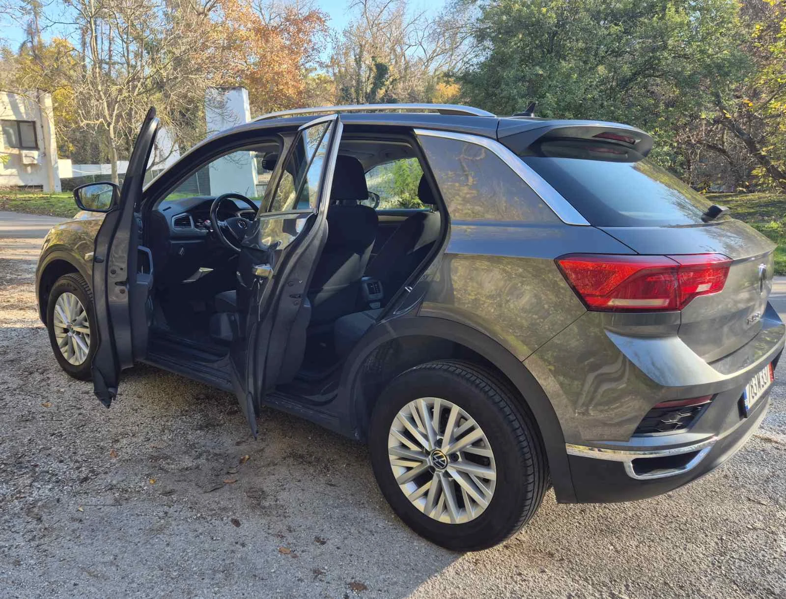VW T-Roc 1.5 TSI | Mobile.bg   3