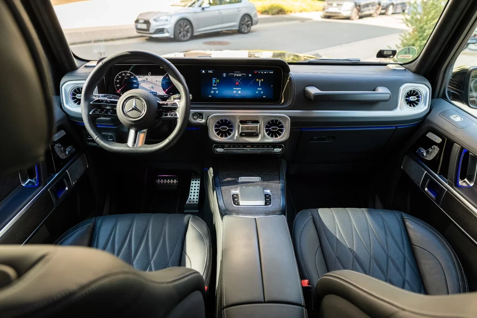 Mercedes-Benz G 450 d * Налична в София * Amg * Keyless - изображение 2