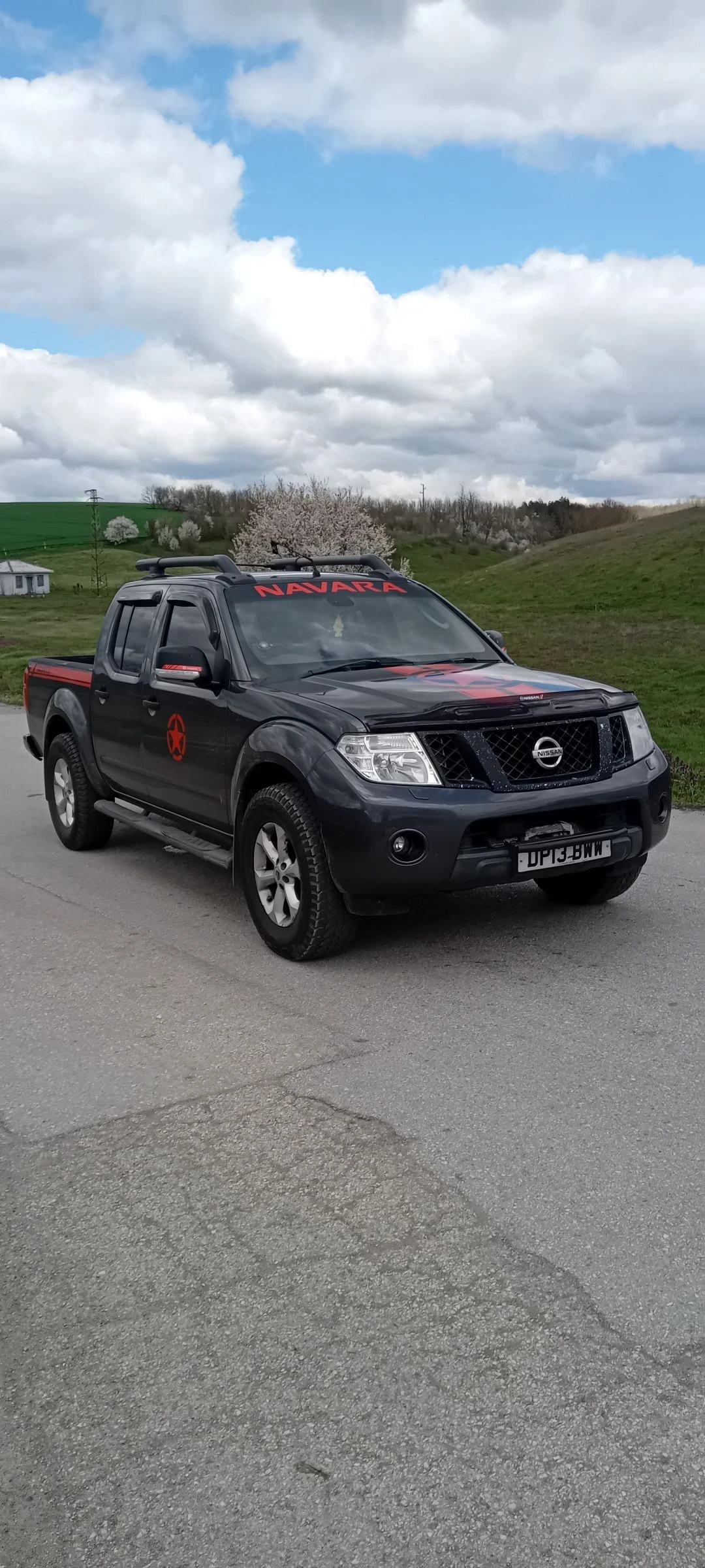 Nissan Navara, снимка 3 - Автомобили и джипове - 54145609