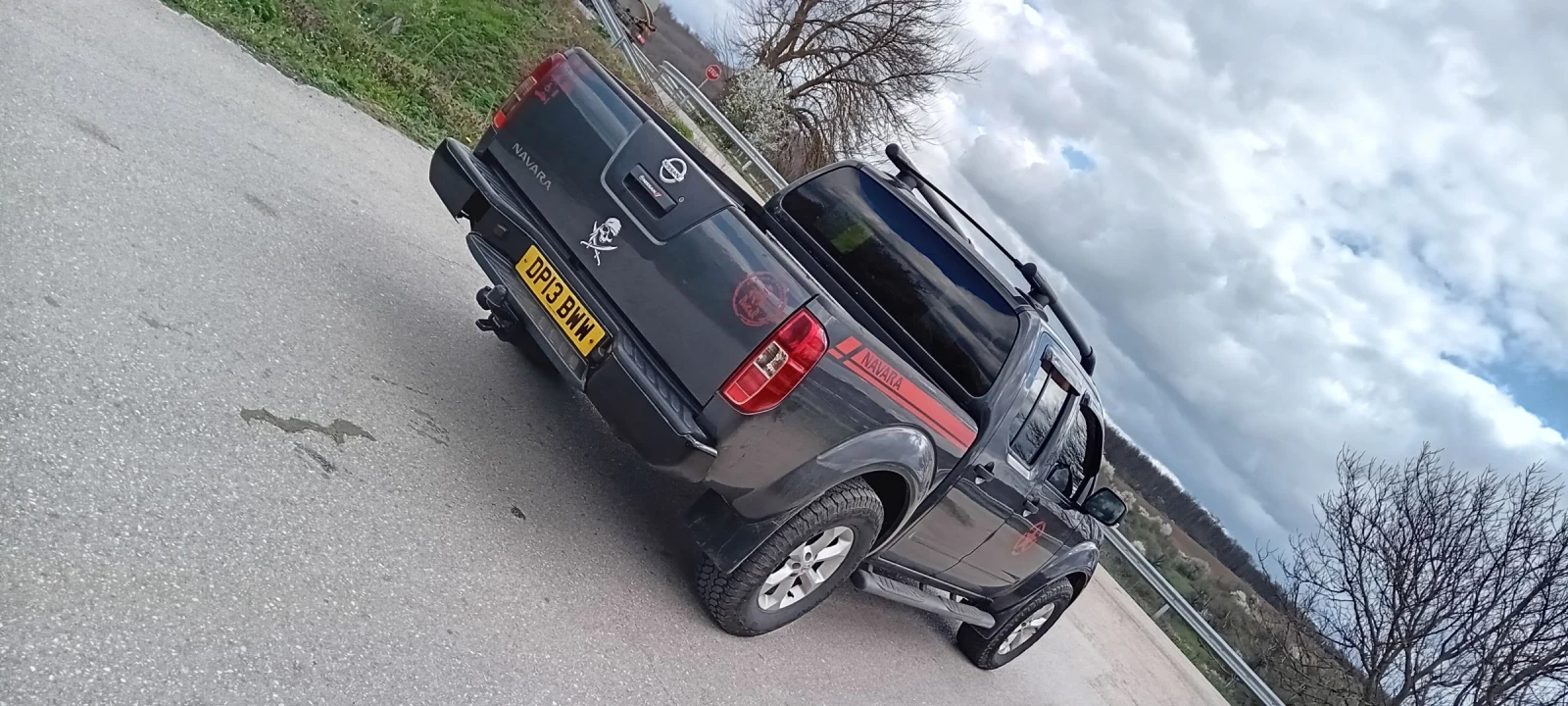 Nissan Navara, снимка 5 - Автомобили и джипове - 54145609