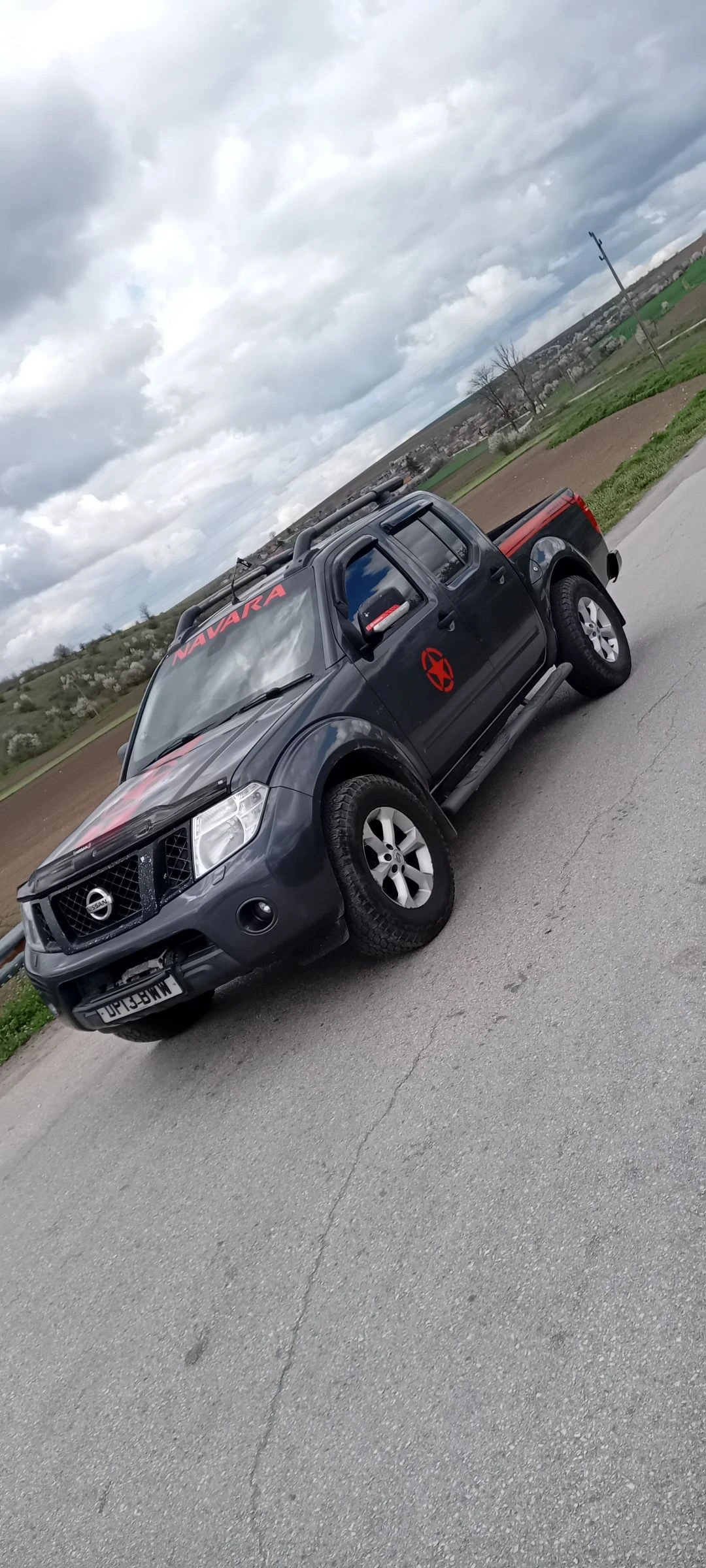 Nissan Navara, снимка 2 - Автомобили и джипове - 54145609