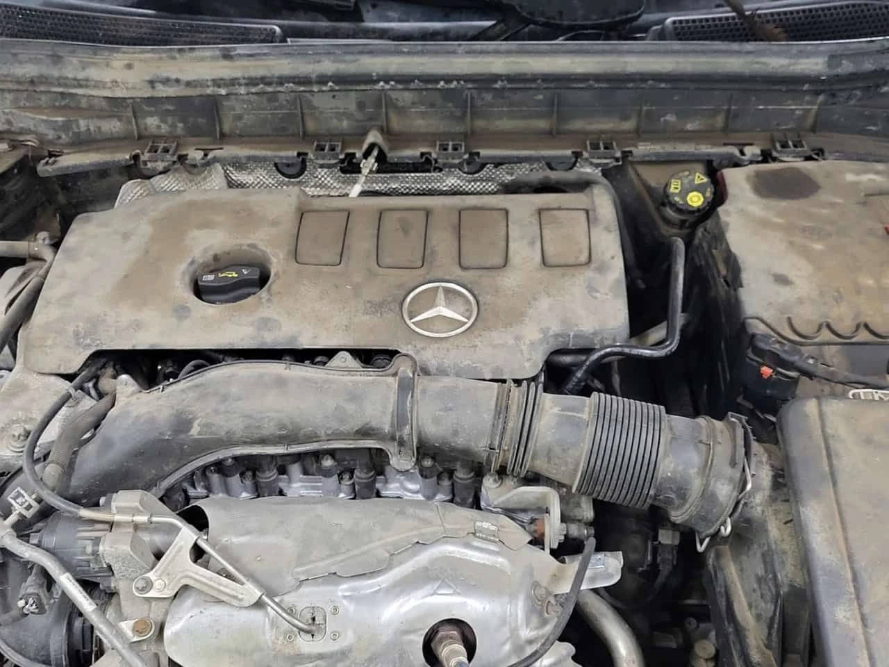 Mercedes-Benz GLB 250 * 360 * AMBIENT * ПОДГРЕВ , снимка 16 - Автомобили и джипове - 54413847