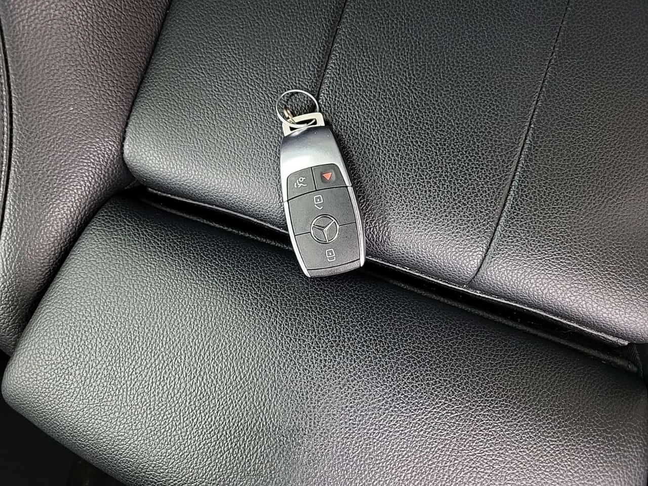 Mercedes-Benz GLB 250 * 360 * AMBIENT * ПОДГРЕВ , снимка 8 - Автомобили и джипове - 54413847