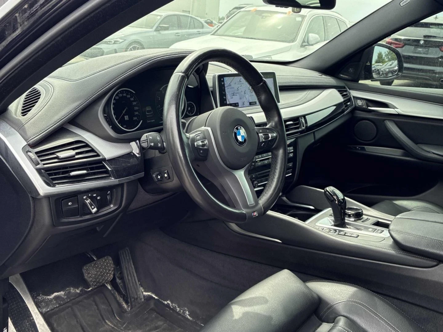 BMW X6 M-pkg| Shadow-line| Soft-Close| HUD| Harman/Kardon, снимка 7 - Автомобили и джипове - 54821614