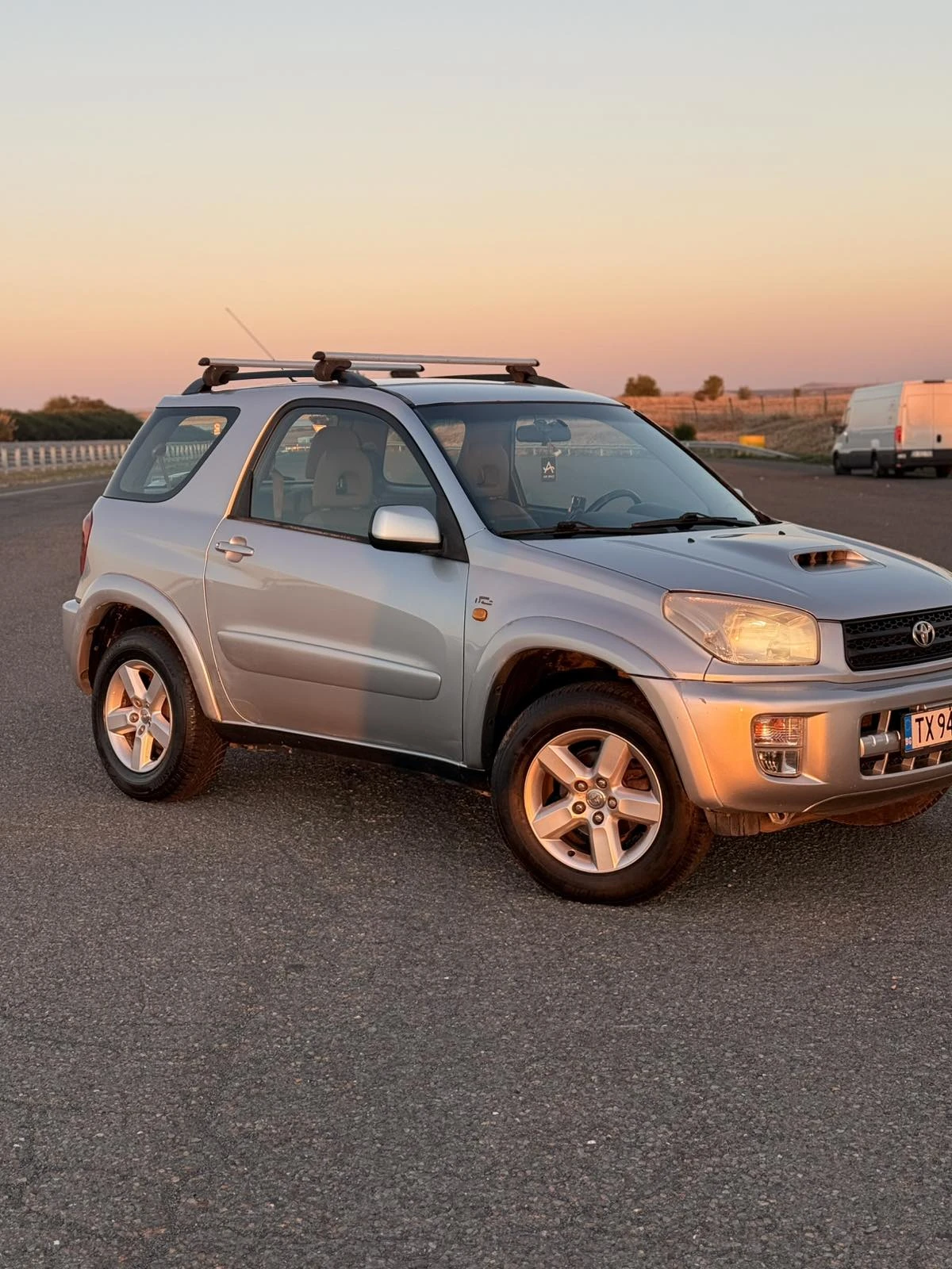 Toyota Rav4, снимка 5 - Автомобили и джипове - 56467521