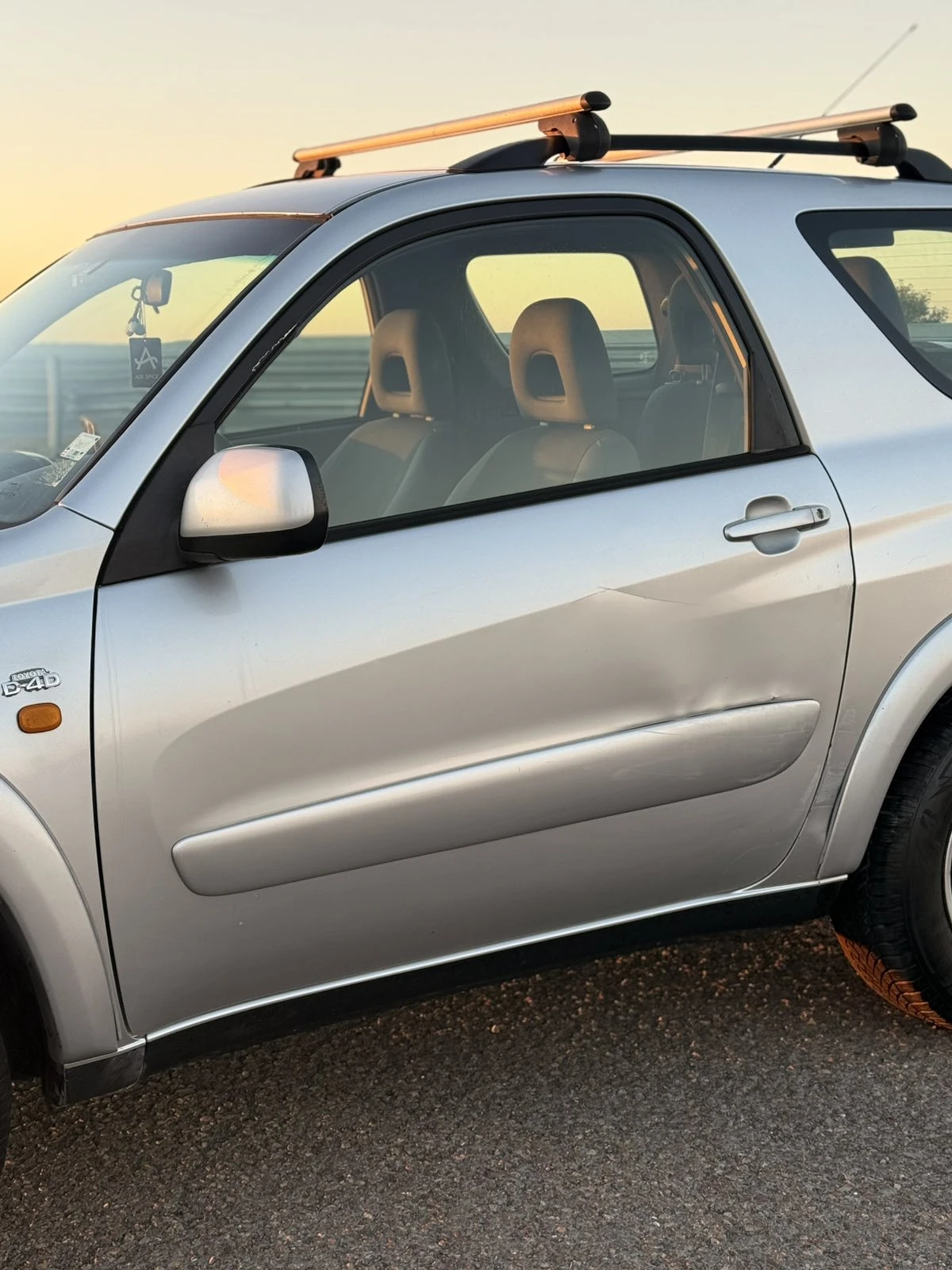 Toyota Rav4, снимка 4 - Автомобили и джипове - 56467521
