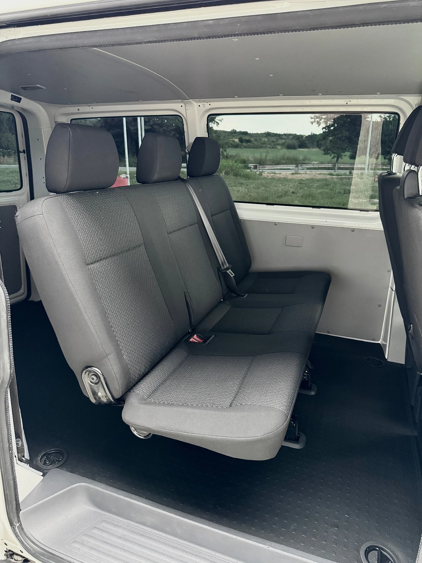 VW T6 2.0 TDI, 6 места, 2хКлима, Нави, EURO 6, Теглич !, снимка 12 - Бусове и автобуси - 55343727
