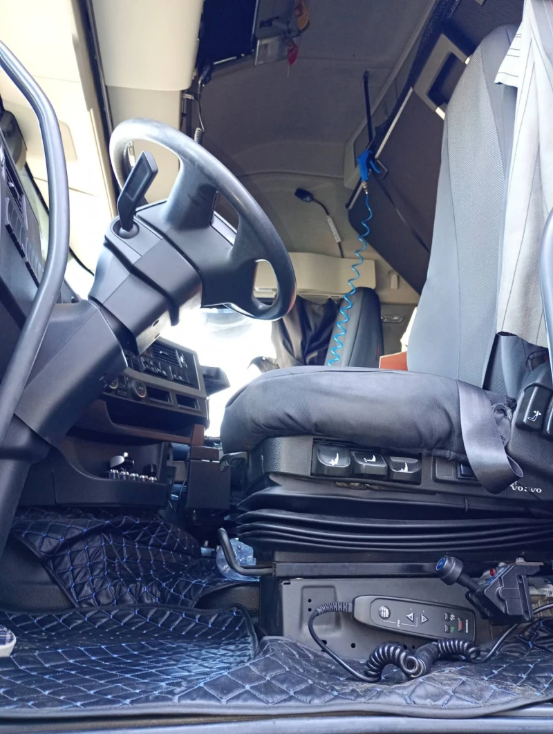 Volvo Fh FH, снимка 2 - Камиони - 52906348