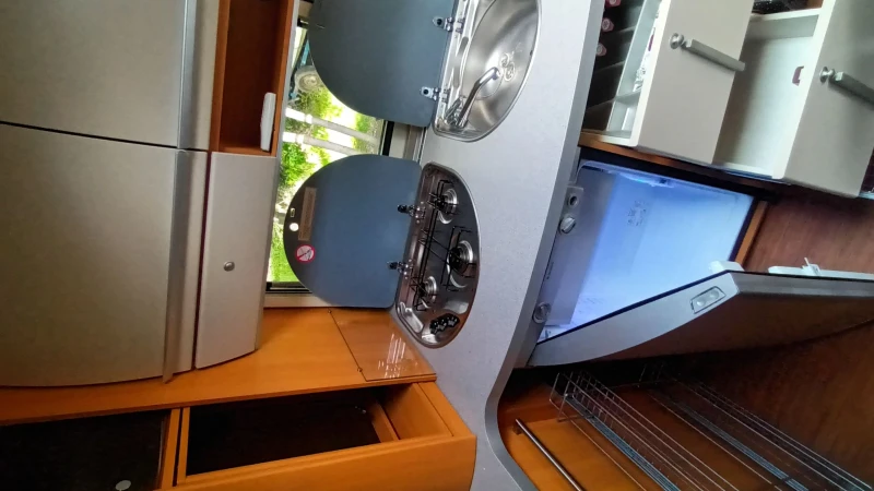 Каравана Fendt Saphir 470, снимка 7 - Каравани и кемпери - 51694736