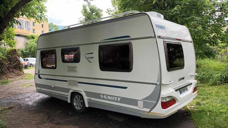 Каравана Fendt Saphir 470, снимка 4 - Каравани и кемпери - 51694736