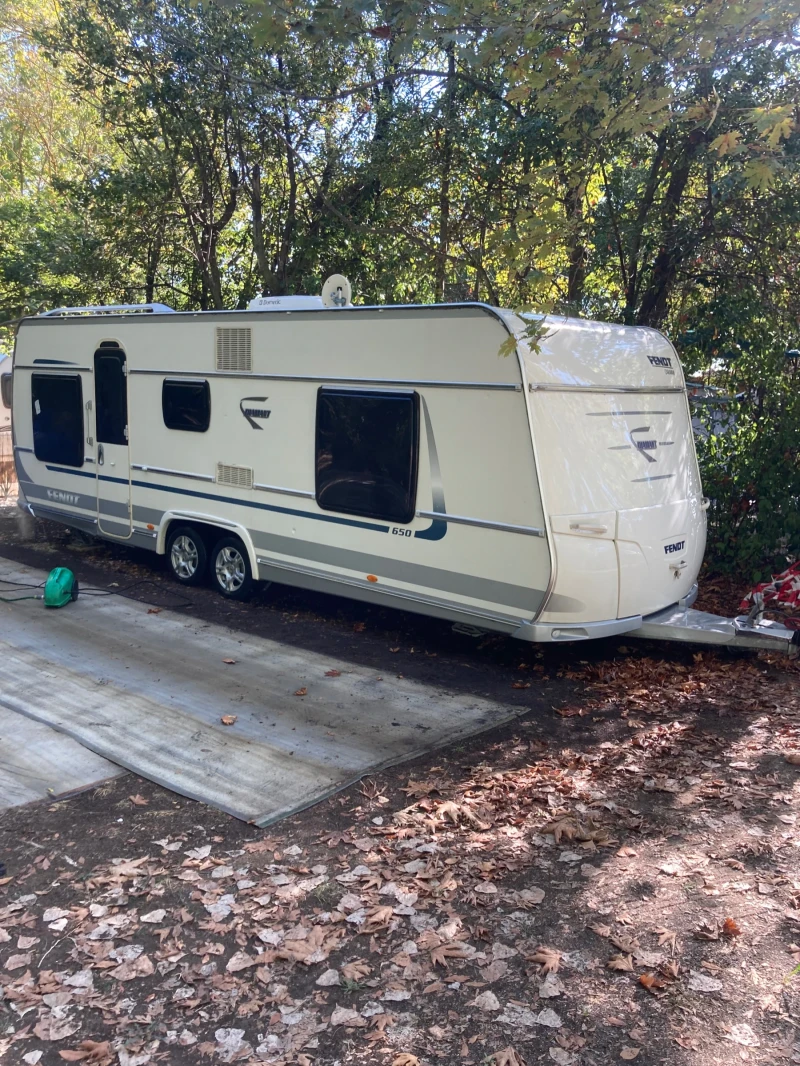 Каравана Fendt Диамант, снимка 5 - Каравани и кемпери - 52324315