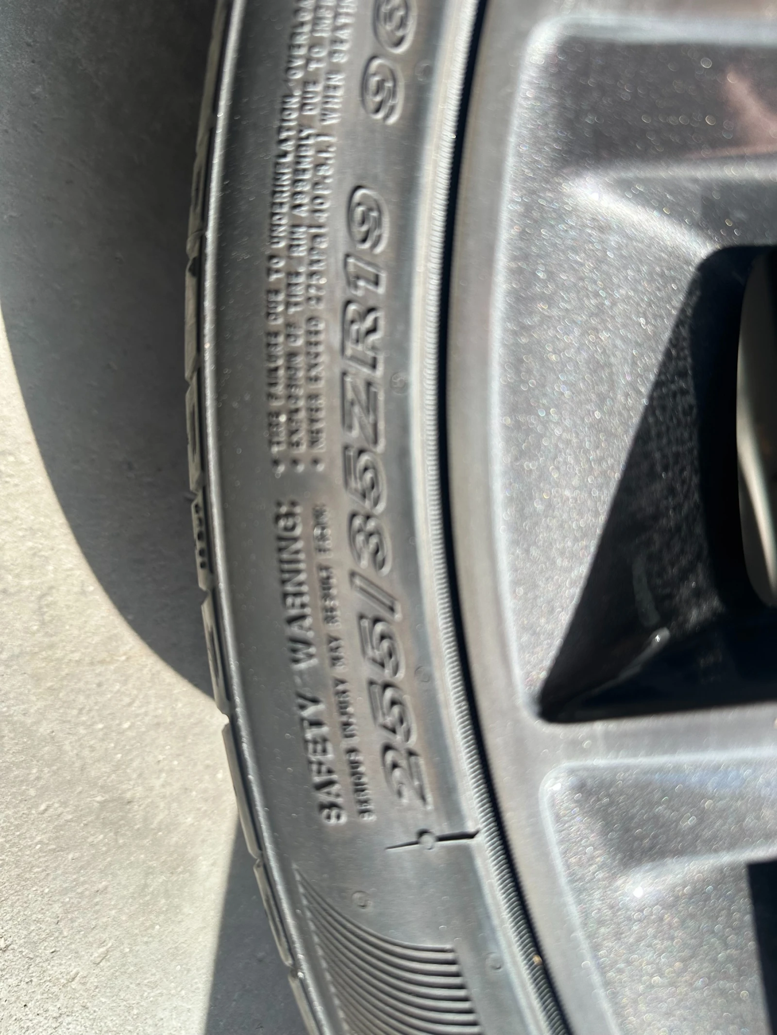    255/35R19  Mercedes-Benz C 43 AMG | Mobile.bg   7