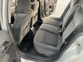 Opel Astra 1.8I 125кс АВТОМАТ АВТОПИЛОТ КЛИМАТРОНИК, снимка 9