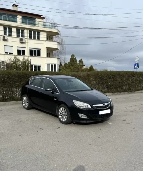 Opel Astra 1.7 CDTI Cosmo, снимка 1