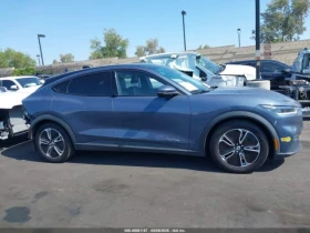 Ford Mustang Mach-E Select AWD, снимка 8