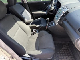 Toyota Corolla verso 1.8i-129к.с Регистрирана Автопилот Парктроник, снимка 10
