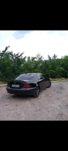 Mercedes-Benz C 270 СПЕШНО, снимка 4