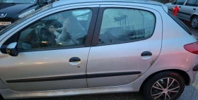 Peugeot 206 Страшно икономична Давам я с много части към нея - 2700 € / 5280.74 лв. - 13768977 11