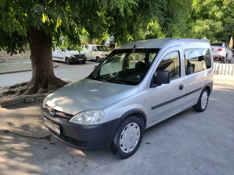 Opel Combo Бензин/метан, снимка 4 - Автомобили и джипове - 48840218