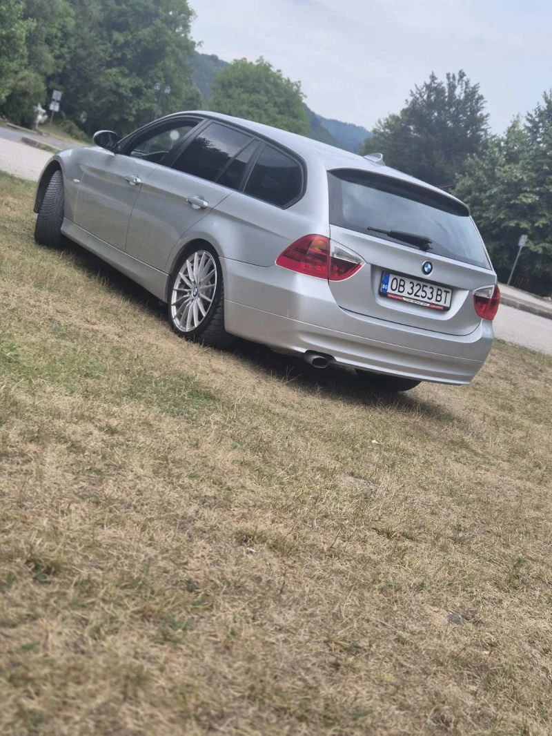 BMW 320, снимка 13 - Автомобили и джипове - 52541696