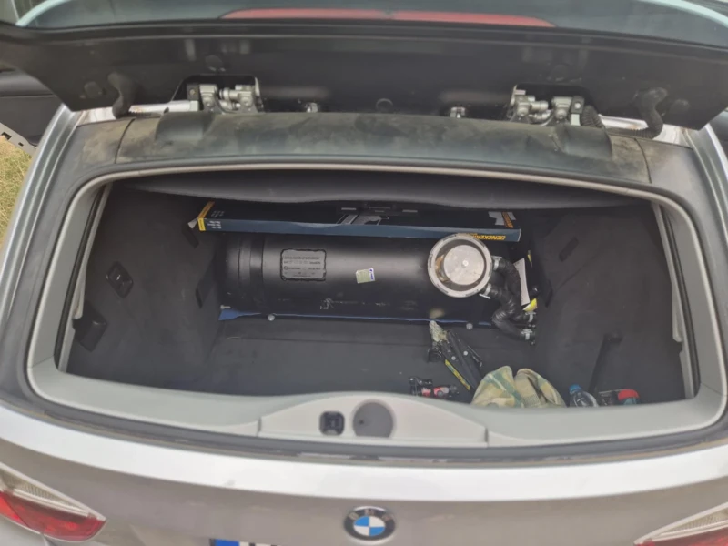 BMW 320, снимка 9 - Автомобили и джипове - 52541696