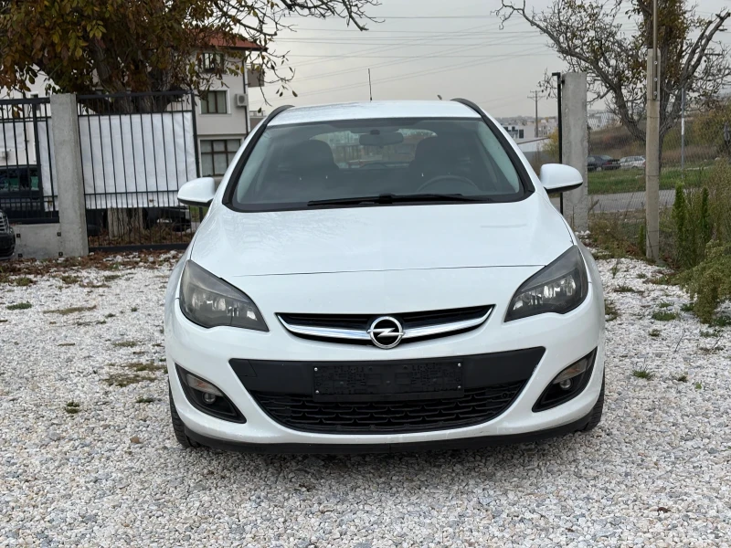 Opel Astra Feys 1.7 diesel 2014г., снимка 3 - Автомобили и джипове - 52346602