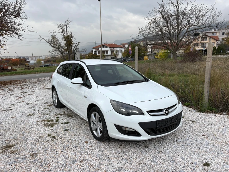 Opel Astra Feys 1.7 diesel 2014г., снимка 4 - Автомобили и джипове - 52346602