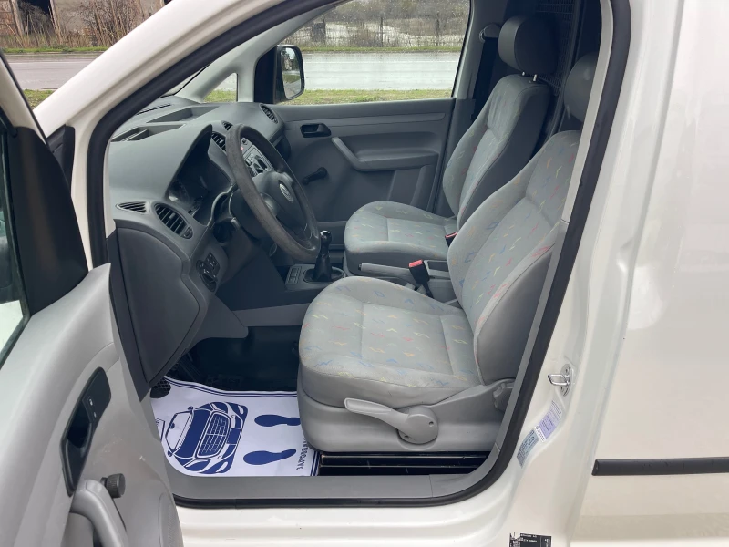 VW Caddy 2.0SDI климатик, снимка 8 - Автомобили и джипове - 52470419