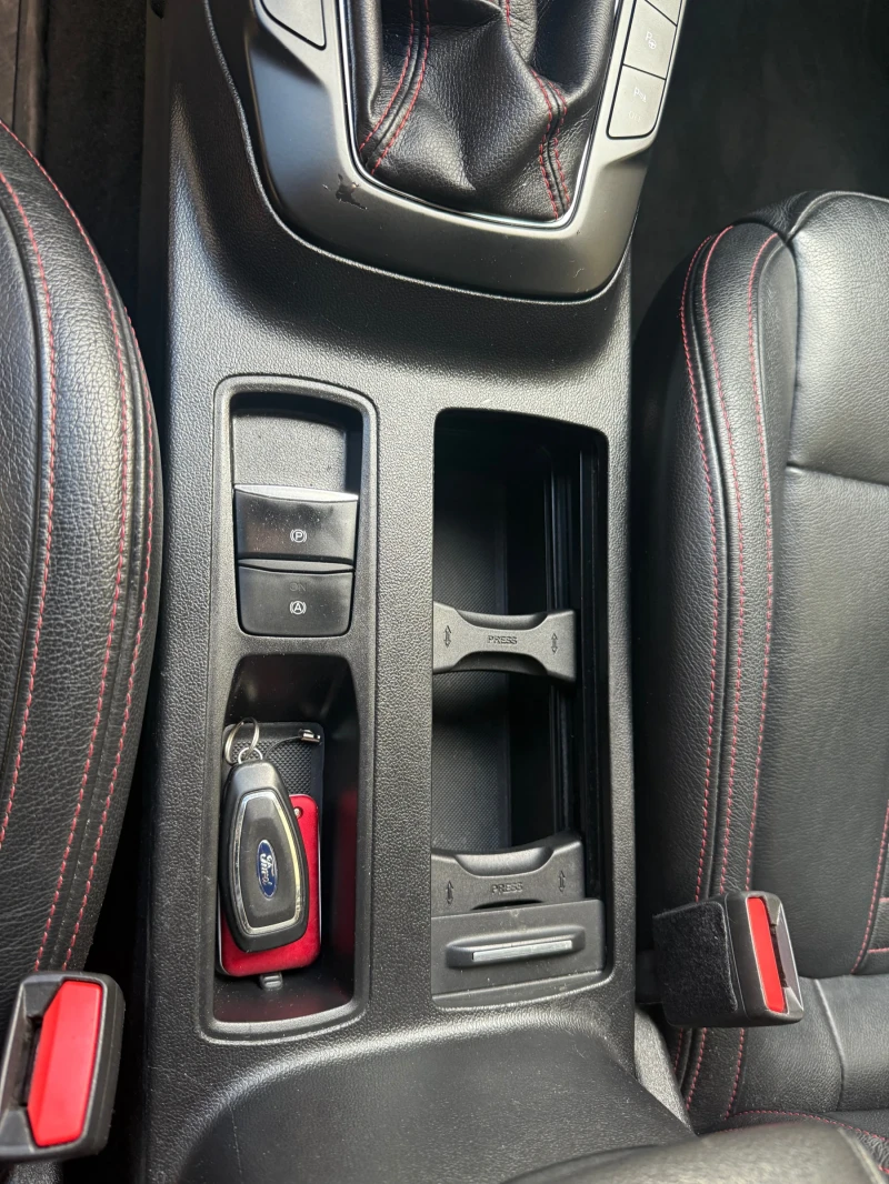 Ford Focus 2.0 150кс, снимка 12 - Автомобили и джипове - 52534686