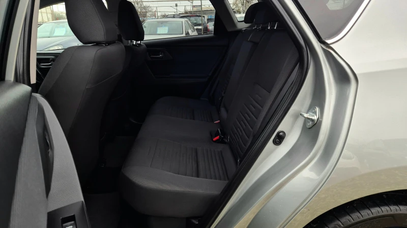 Toyota Auris РЕАЛНИ КМ. !!!!!, снимка 10 - Автомобили и джипове - 52710809