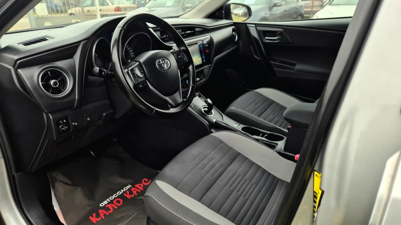 Toyota Auris РЕАЛНИ КМ. !!!!!, снимка 9 - Автомобили и джипове - 52710809