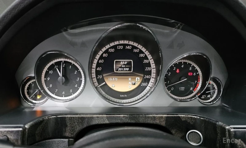 Mercedes-Benz E 350, снимка 8 - Автомобили и джипове - 52840436