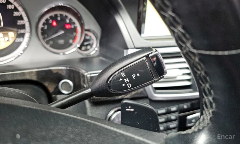 Mercedes-Benz E 350, снимка 9 - Автомобили и джипове - 52840436
