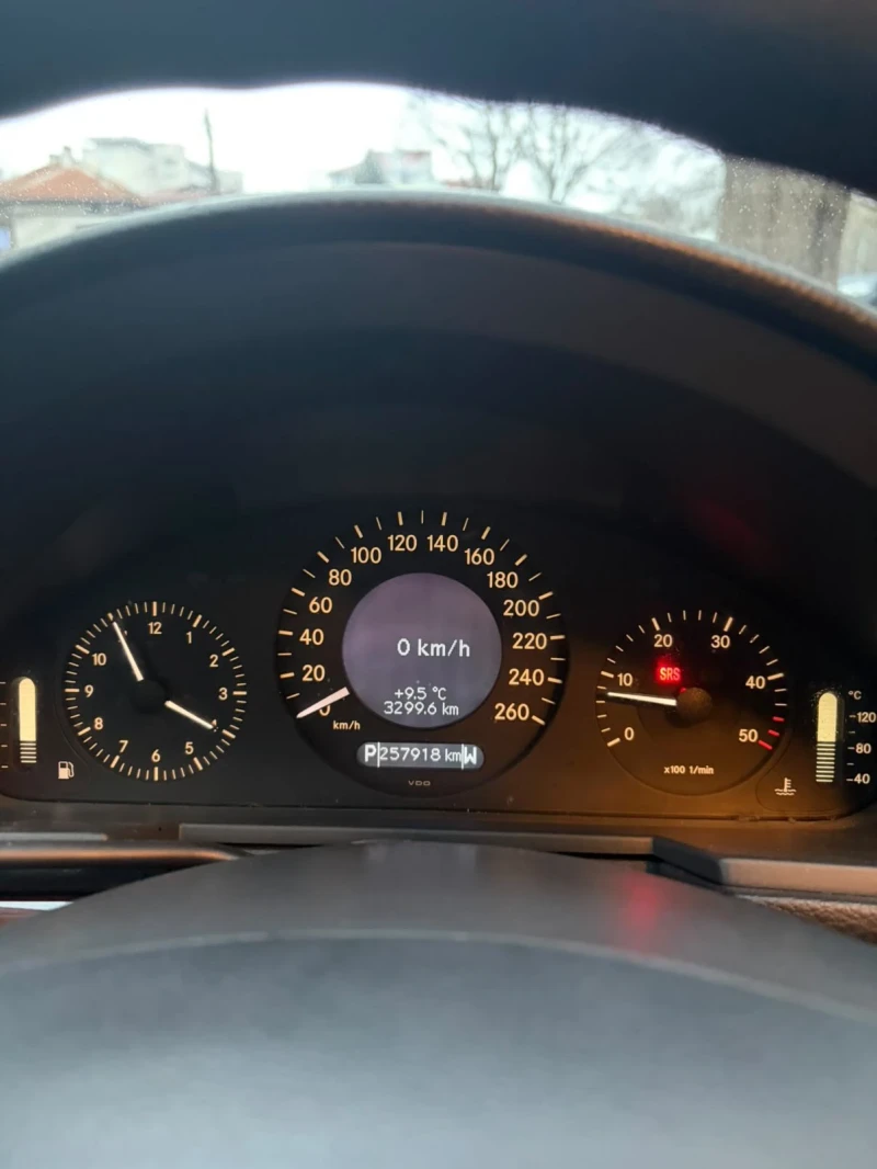 Mercedes-Benz 220, снимка 8 - Автомобили и джипове - 52992312