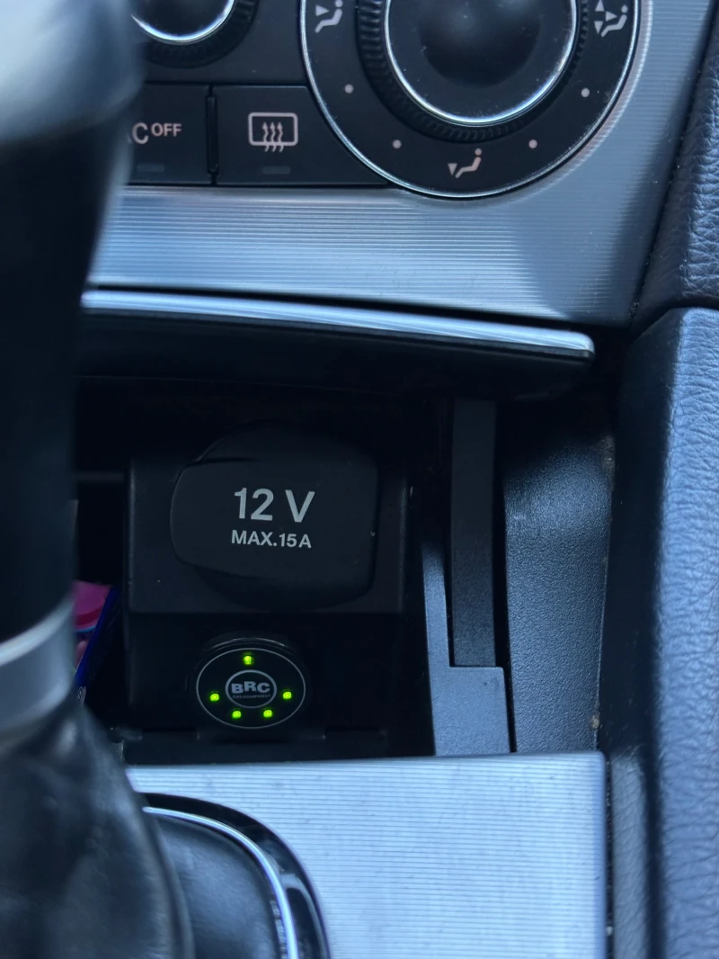 Mercedes-Benz C 200 Kompressor, снимка 10 - Автомобили и джипове - 53095662