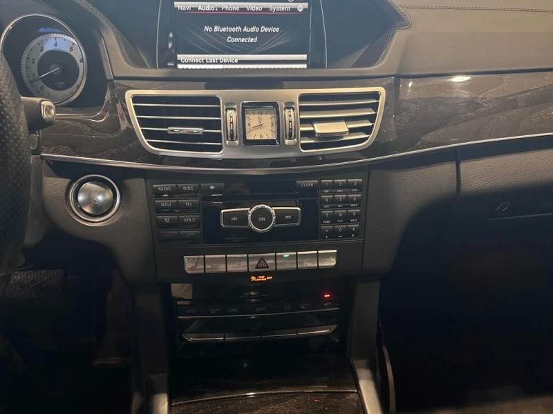 Mercedes-Benz E 350 * CARFAX * ЦЕНА ДО БГ, снимка 16 - Автомобили и джипове - 53125381