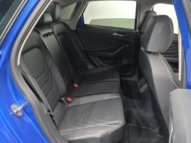 VW Jetta 1.5 Tsi Prestige, снимка 12 - Автомобили и джипове - 55748331