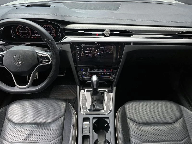 VW Arteon 2.0 TDI PRESTIGE, снимка 7 - Автомобили и джипове - 56040166