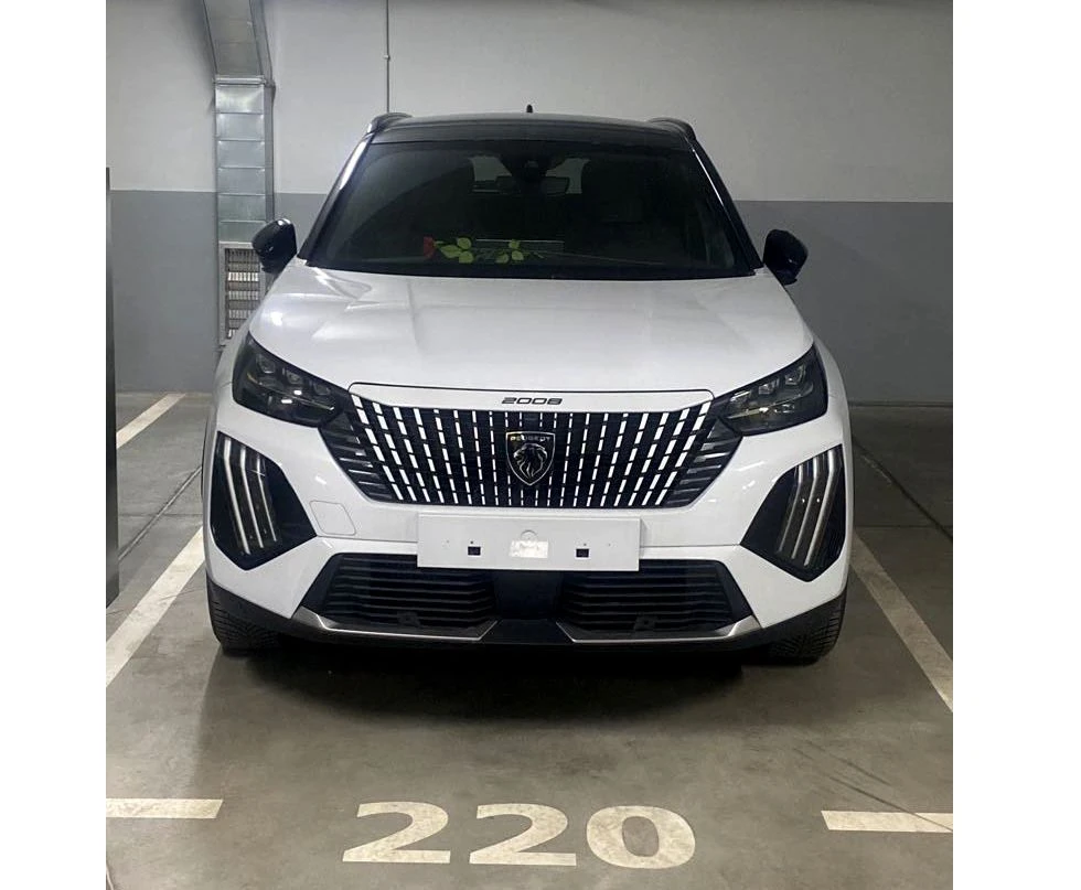 Peugeot 2008 GT 360 camera 3D display, снимка 1