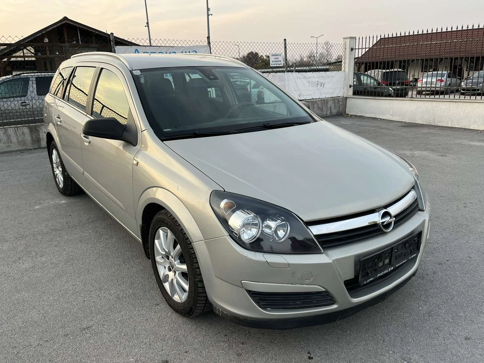 Opel Astra 1.8I 125кс АВТОМАТ АВТОПИЛОТ КЛИМАТРОНИК - изображение 3