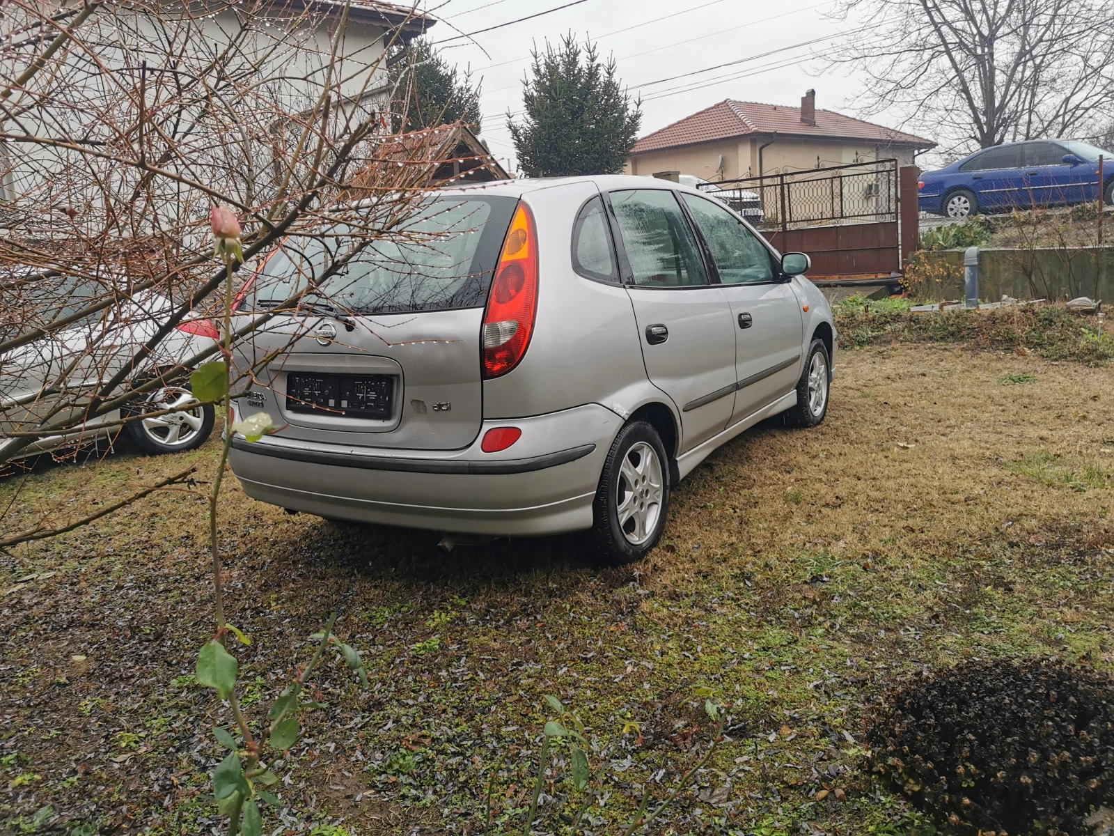 Nissan Almera tino  - изображение 3