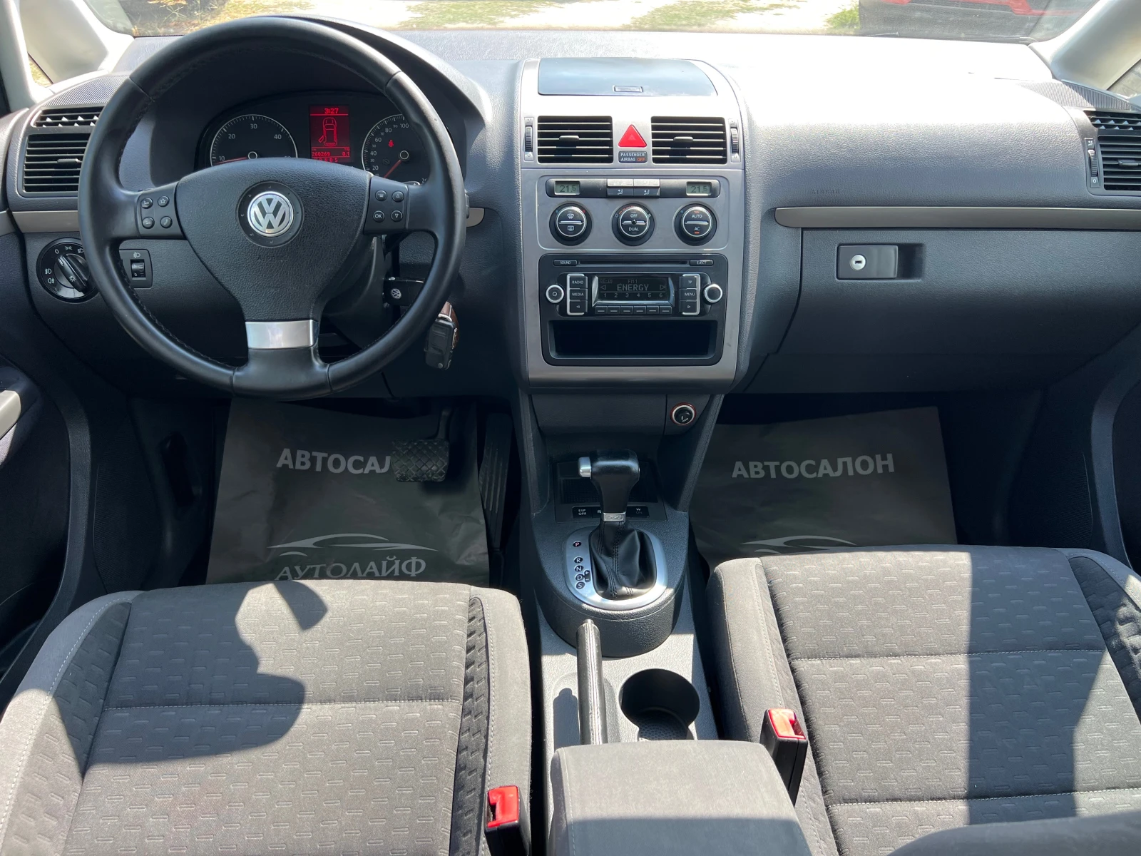 VW Touran HIGHLINE 1.9TDI-105 DSG - изображение 8