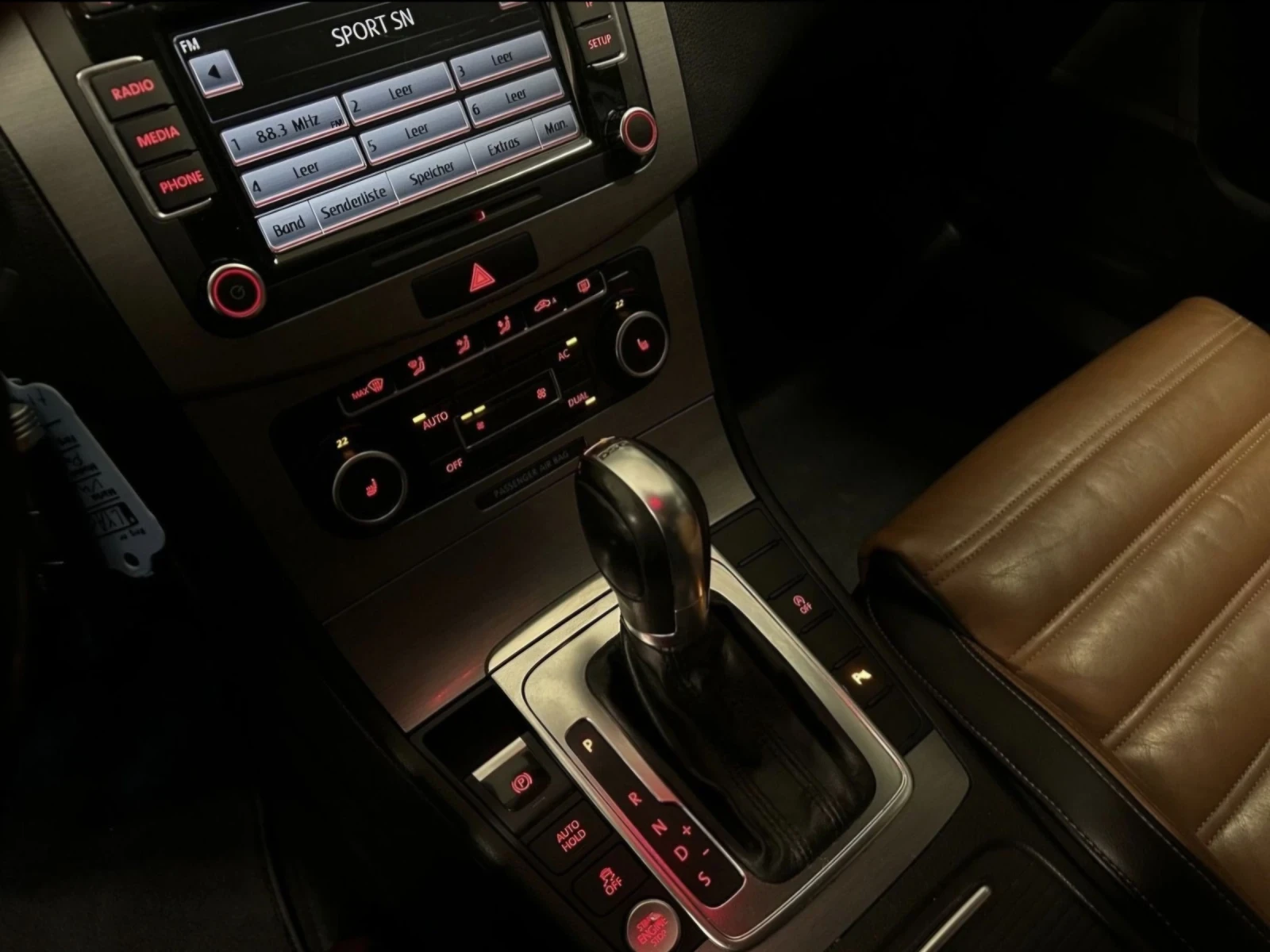 VW Passat 2.0 TDI Highline  | Mobile.bg — изображение 13