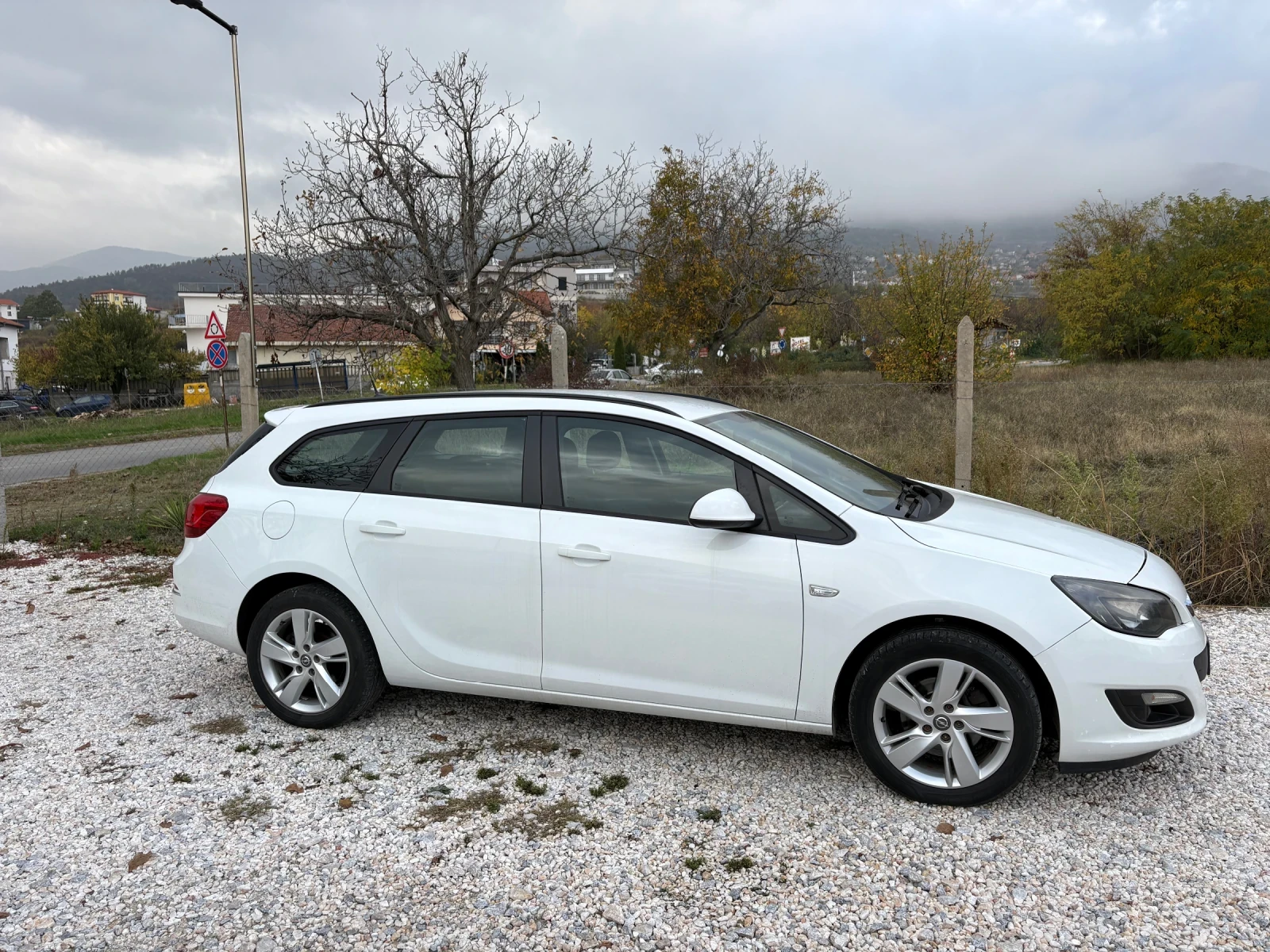 Opel Astra Feys 1.7 diesel 2014г. - изображение 10
