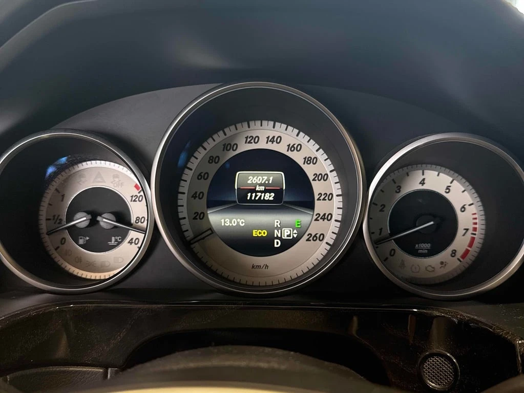 Mercedes-Benz E 350 * CARFAX * ЦЕНА ДО БГ - изображение 8