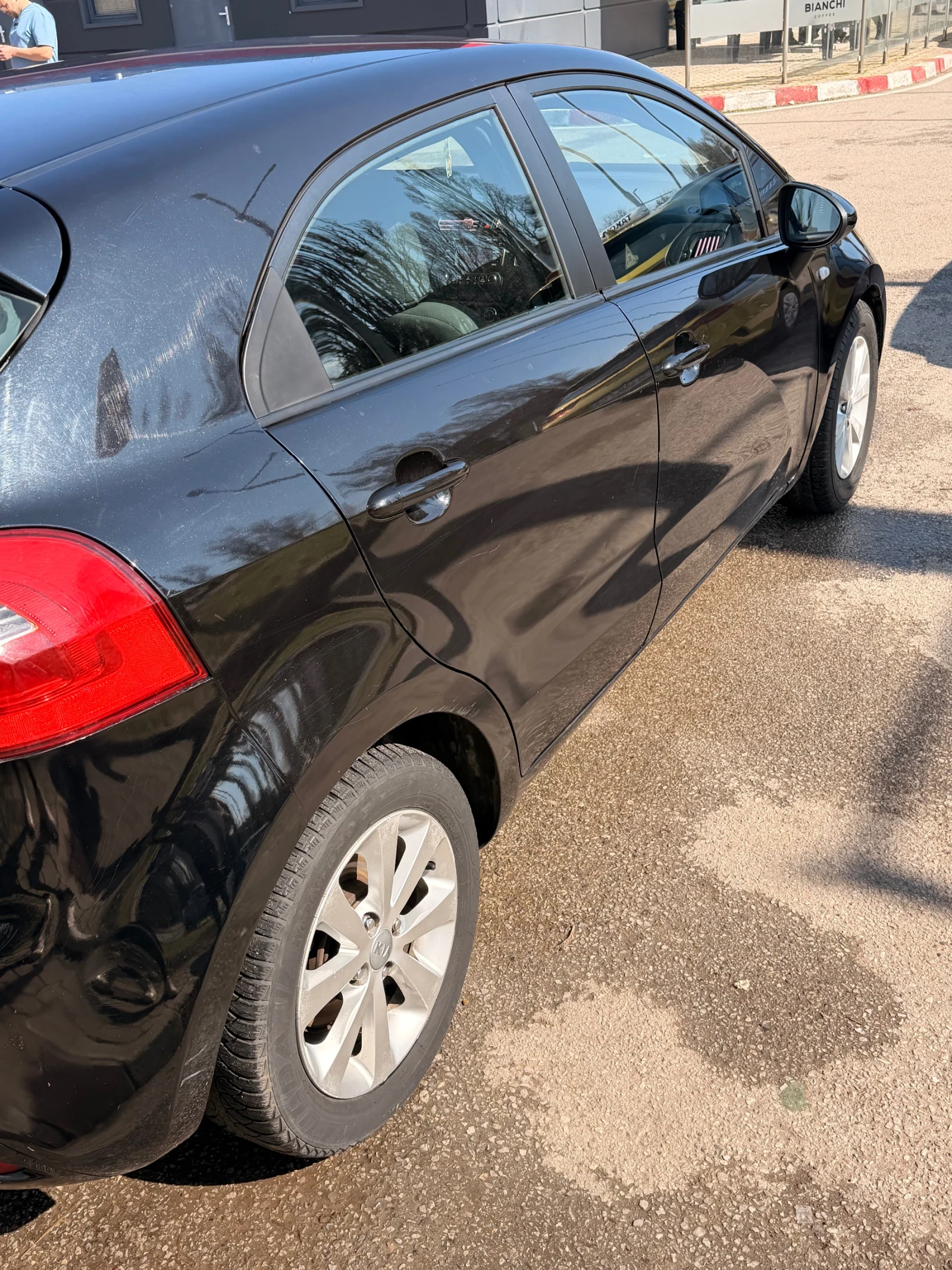 Kia Rio, снимка 13 - Автомобили и джипове - 53756595