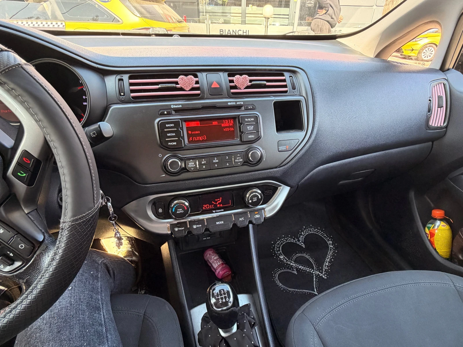 Kia Rio, снимка 7 - Автомобили и джипове - 53756595