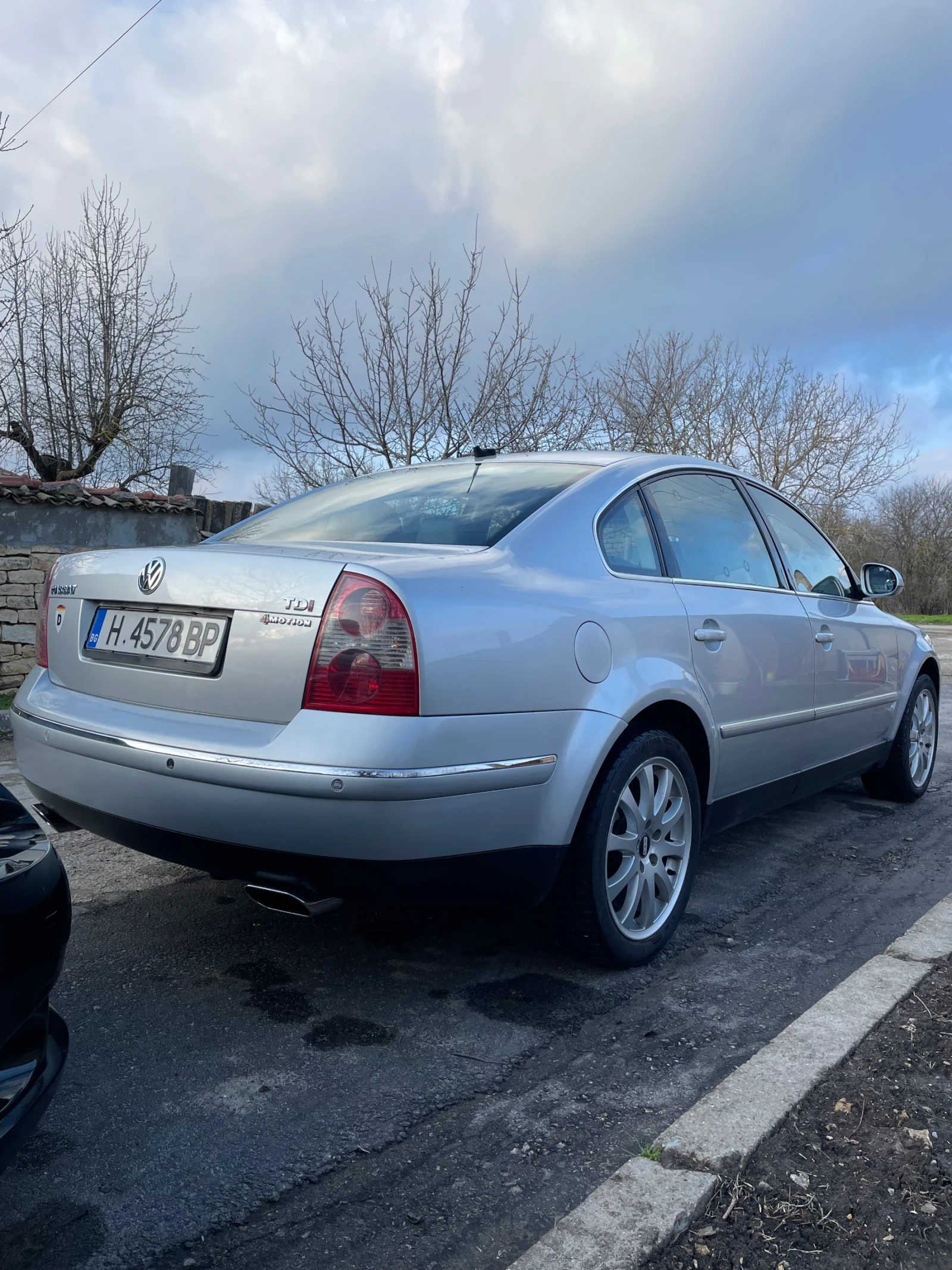 VW Passat, снимка 5 - Автомобили и джипове - 53768013