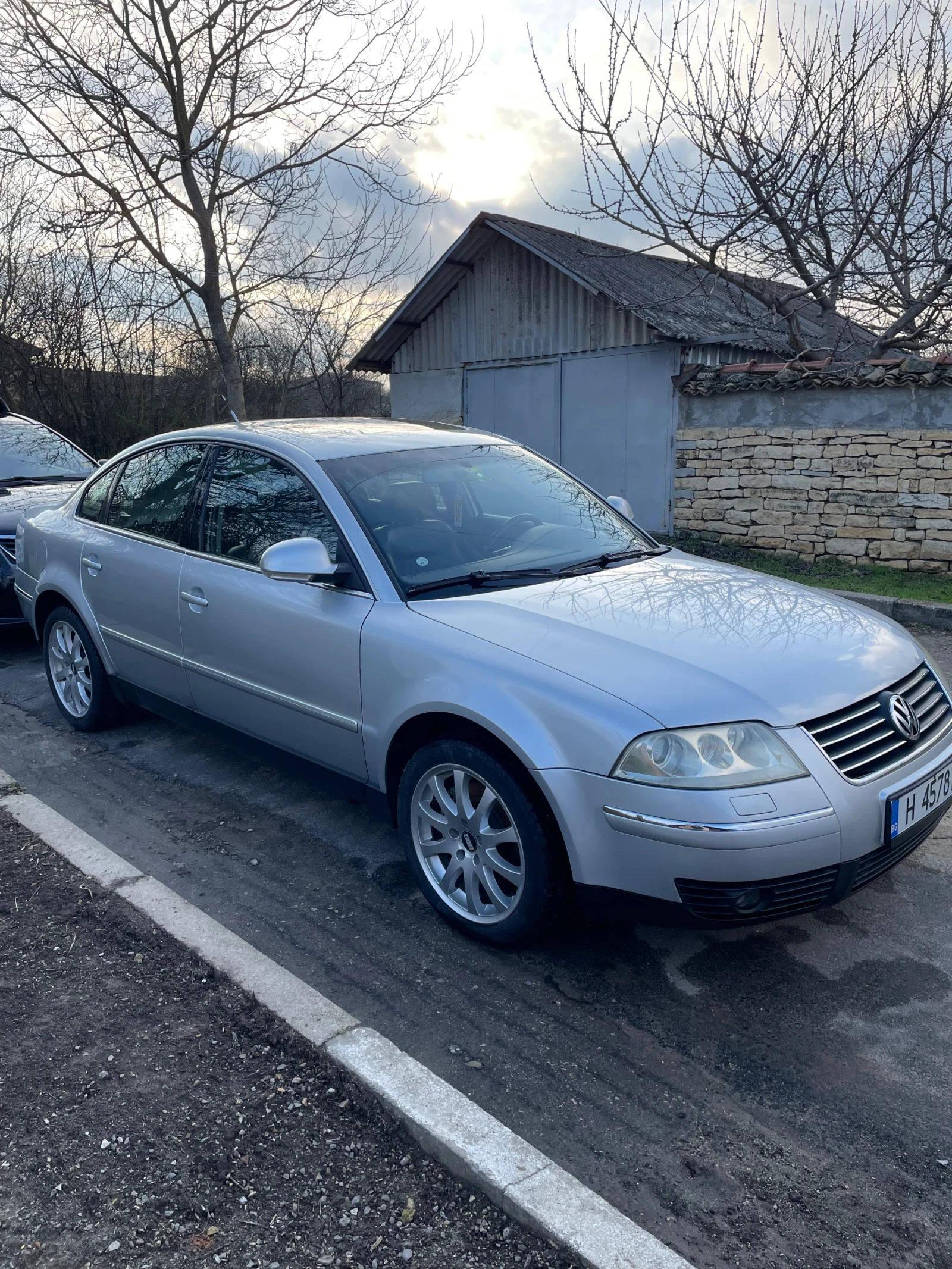 VW Passat, снимка 6 - Автомобили и джипове - 53768013