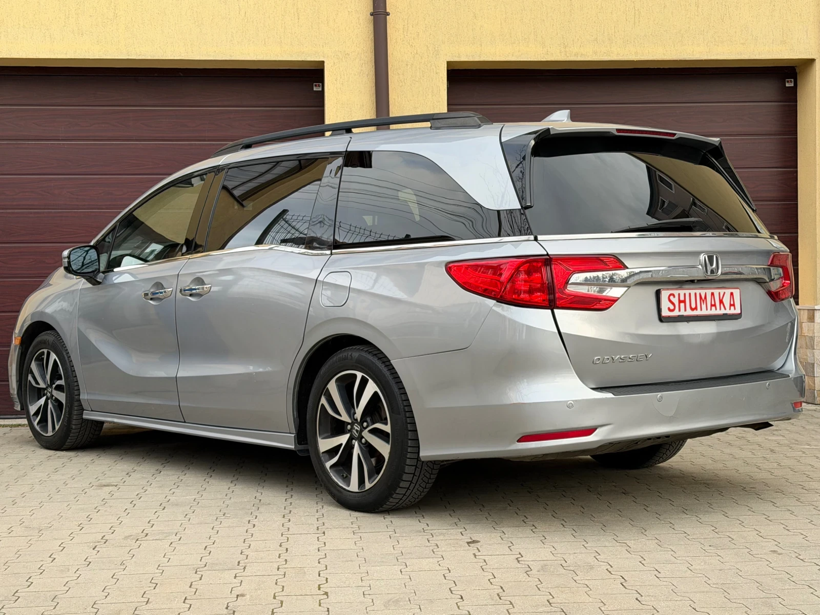 Honda Odyssey 3.5i-V6-280ps-7места, снимка 4 - Автомобили и джипове - 53878251